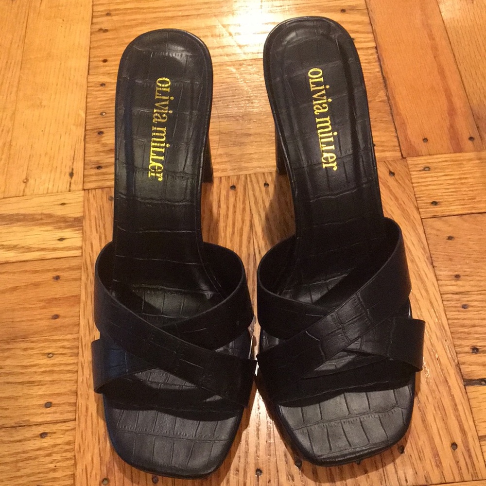 Olivia Miller black strapping sandal heels NWB 7